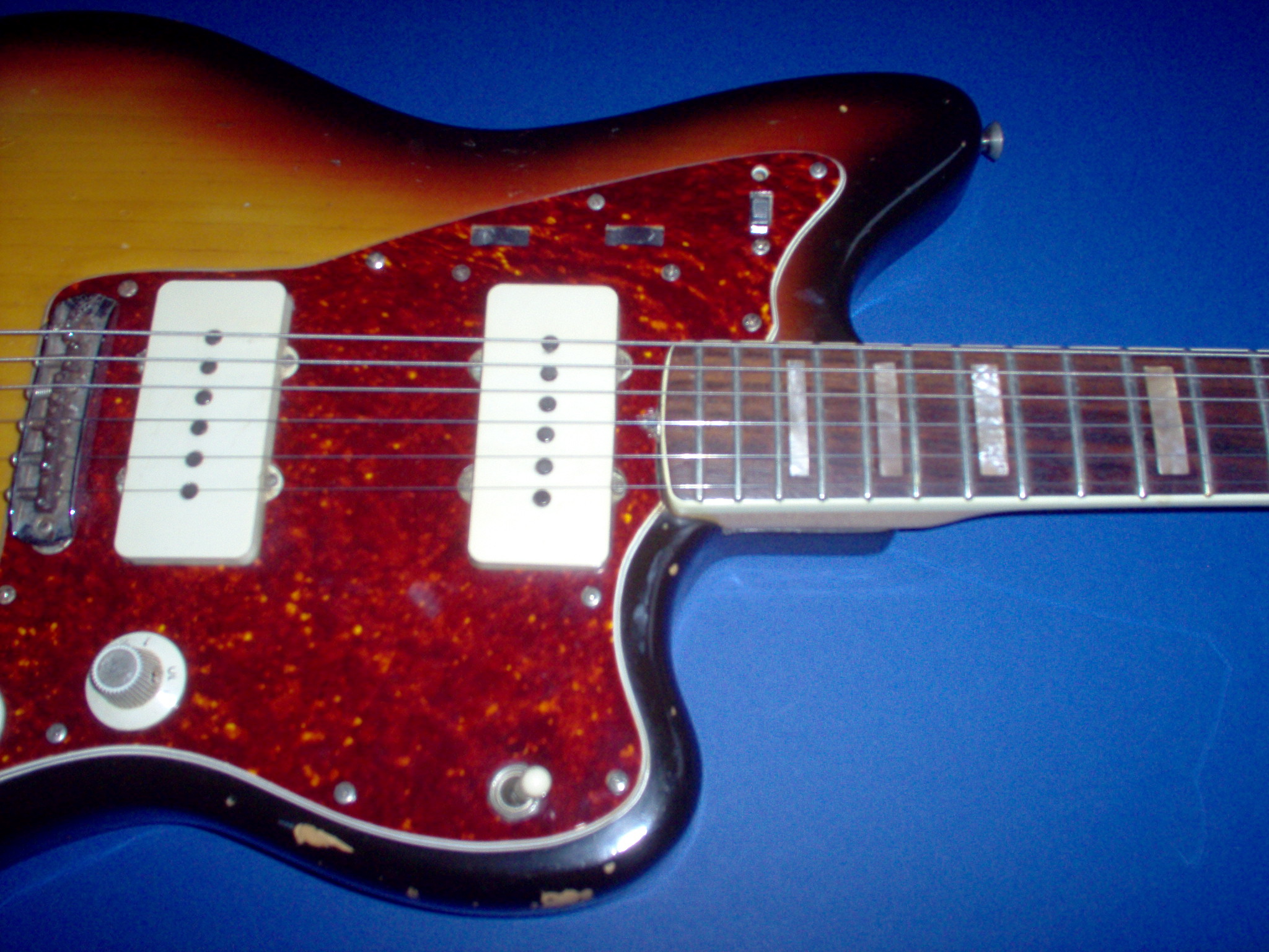 1972 Fender Jazzmaster, Sunburst, Rosewood Board - All Original - £2250